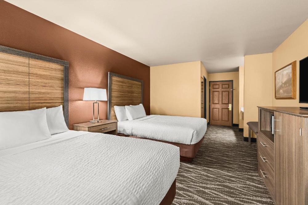 Queen Room with Two Queen Beds interior